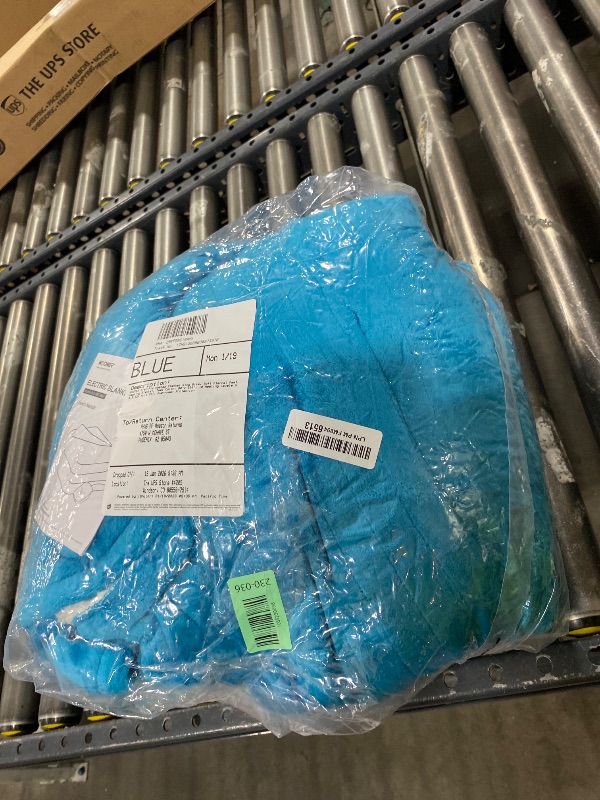 Photo 1 of WOOMER Electric Heated Blanket King Size, Soft Flannel Fast Heating Blanket, Teal Color, 90"x 100", 10 Heating Levels & 0.5-12H Auto Off, Over-Heat Protection