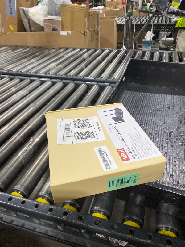 Photo 1 of 1Mii 2.4GHz (1 TX + 2 RX) Wireless Audio Transmitter and Receiver for TV, 20ms Ultra Low Delay RCA Out/in, 320 ft Range Wireless Adapter for Subwoofer to TV/PC/CD Player, 2 Receivers for Two Speakers