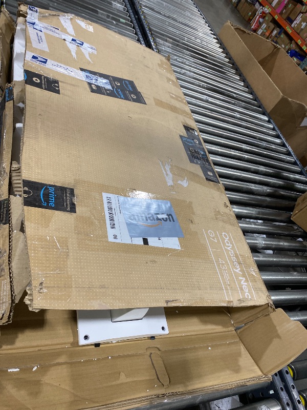 Photo 1 of SAMSUNG 43" Odyssey Neo G7 Series 4K UHD Smart Gaming Monitor, 144Hz, 1ms, VESA Display HDR600, Quantum Matrix Technology, AMD FreeSync Premium Pro, LS43CG702NNXZA, Black