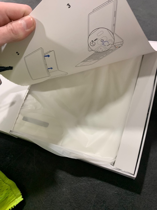 Photo 1 of ESR iPad Air 13 Inch Case Keyboard (M3/M2, 2025/2024), Easy-Set Magnetic Stand, Portrait/Landscape Mode, Removable Case with Multi-Touch Trackpad, Rebound 360 Series, White