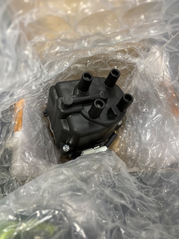 Photo 1 of Roneeson Ignition Distributor with Cap and Rotor for Honda Civic CRX 1988-1991 L4 1.5L 1.6L