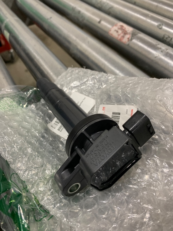 Photo 1 of Toyota Genuine Parts - Coil, Ignition (90919-02240)