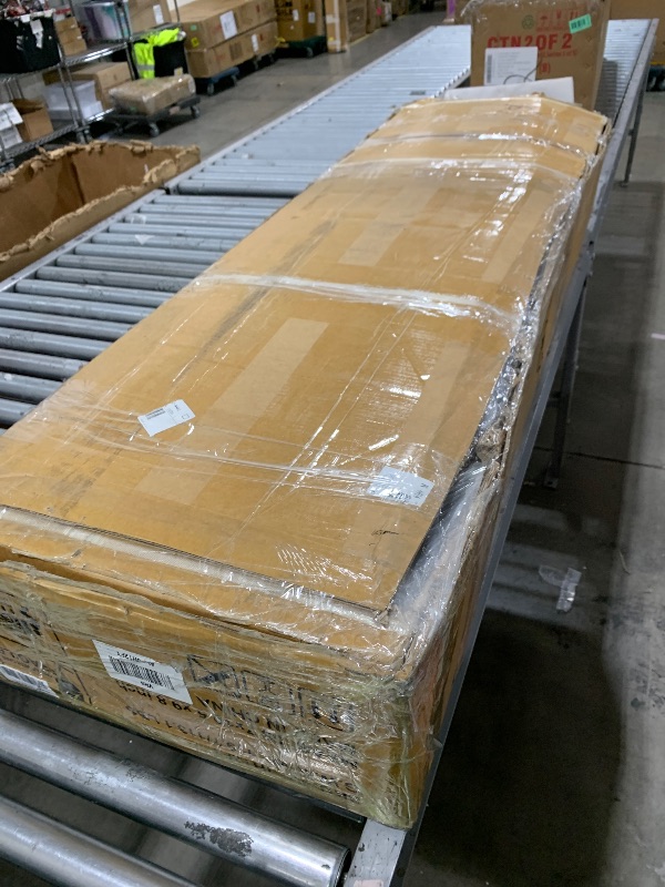 Photo 1 of GERNERIC TRAMPOLINE 