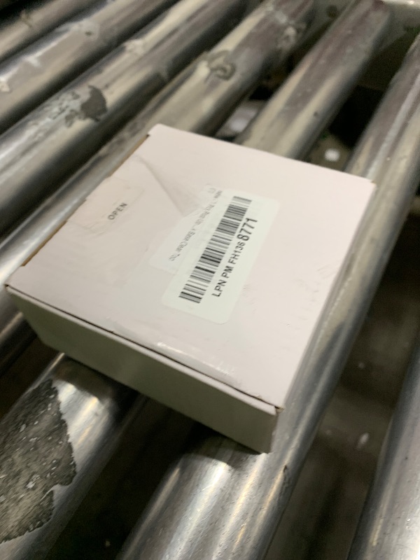 Photo 1 of 1 Pcs Pop Up Sticky Note Dispenser Sticky Note Holder Pop Up Note Dispenser Transparent Top for 3 x 3 Inch Sticky Notes School Office Home Store Black Base Clear Top (1)