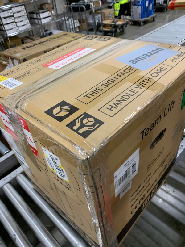 Photo 1 of QIDI Q2 3D Printer 2025 Upgrade, Enclosed FDM with 65? Heated Chamber, Ultra Air Filtration, 600mm/s High Speed, AI Camera, Full Auto Leveling, 270x270x256mm Build Volume, from Beginner to Expert