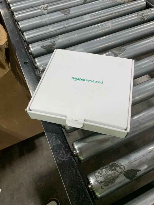 Photo 1 of ***LOCKED***Apple iPhone SE 3rd Gen, 128GB, Midnight - LOCKED (Renewed Premium)