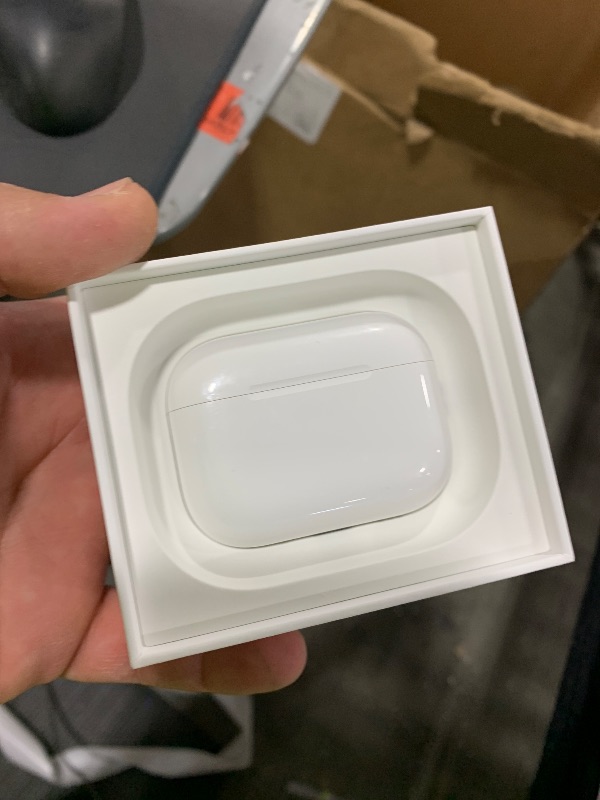 Photo 1 of Apple AirPods Pro 3 Wireless Earbuds, Active Noise Cancellation, Live Translation, Heart Rate Sensing,Hearing Aid Feature,Bluetooth Headphones,Spatial Audio, High-Fidelity Sound, USB-C Charging, White