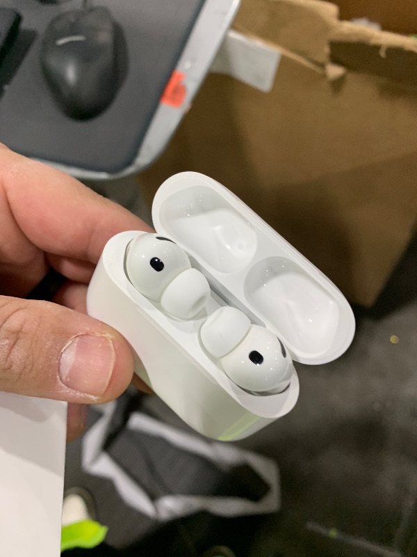 Photo 1 of Apple AirPods Pro 3 Wireless Earbuds, Active Noise Cancellation, Live Translation, Heart Rate Sensing,Hearing Aid Feature,Bluetooth Headphones,Spatial Audio, High-Fidelity Sound, USB-C Charging, White