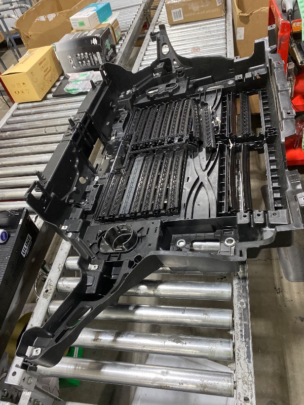 Photo 1 of SCITOO L1MZ16138B Radiator Shutter Assembly with rapid heat dissipation fit for ford explorer 2020-2023