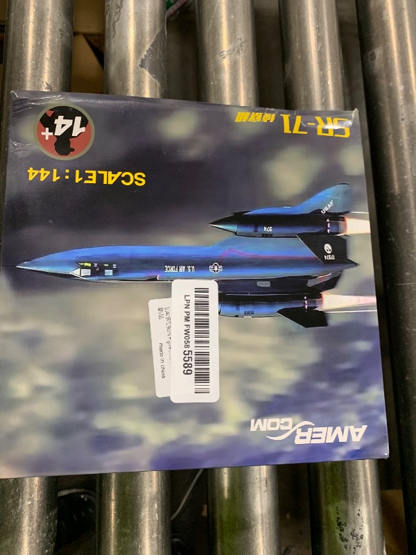 Photo 1 of 1/144 SR71 Skunk High-Altitude Reconnaissance Aircraft Metal Fighter Military Model Diecast Plane Model for Collection or Gift