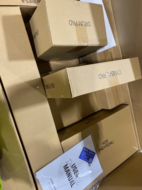 Photo 1 of Donner DED-200 MAX Electronic Drum Set with Industry Standard Mesh Heads, 10'' Snare, 8“ Tom, 10'' Tom, 12'' Crash, 450+ Authentic Sounds for Optimal Performance and Feel NEW