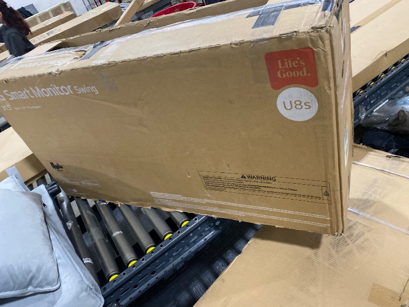 Photo 1 of LG Smart Monitor Swing 32U889SA-W 32-Inch 4K UHD (3840x2160) IPS Touchscreen on a Fully Adjustable Wheeled Base HDR10, webOS, Built-in Speaker, HDMI, USB Type-C, Tilt/Height/Swivel/Pivot Stand, White