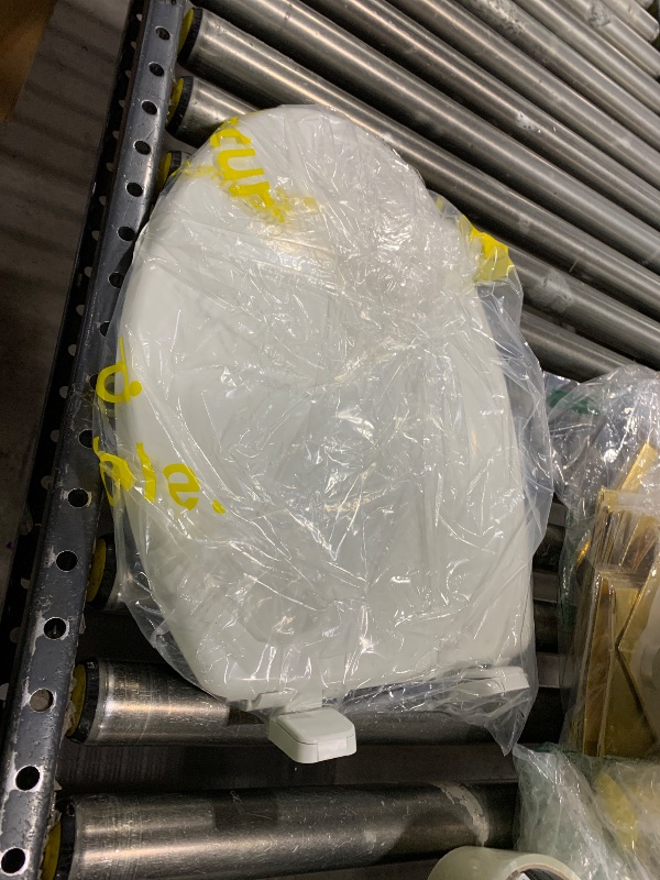 Photo 1 of toilet seat 