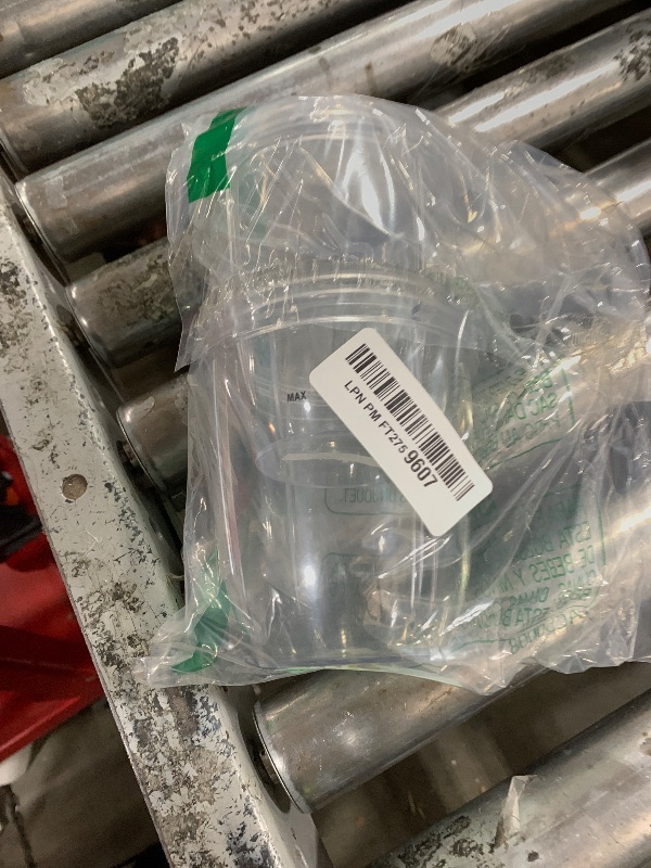 Photo 1 of Veterger Replacement Parts cups, Compatible with NutriBullet 600W and 900W Blender (2 18oz cups)