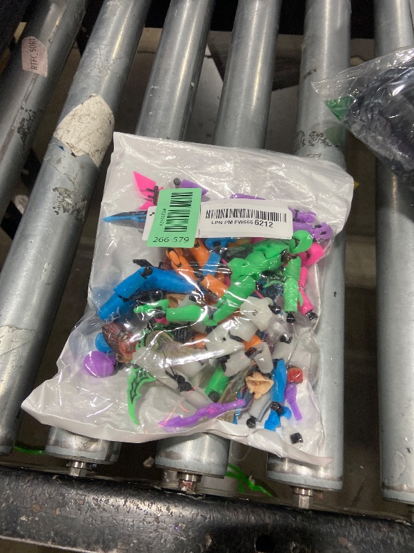 Photo 1 of [6-PACK] Glowing Titan 13 Action Figure Set Already Assembled, T13 3D Printed Action Figures With Weapons Accessories T 13 Lucky Robo Dummy Nova 13 Action Figures, Figura de acción t13 (6-Colors)