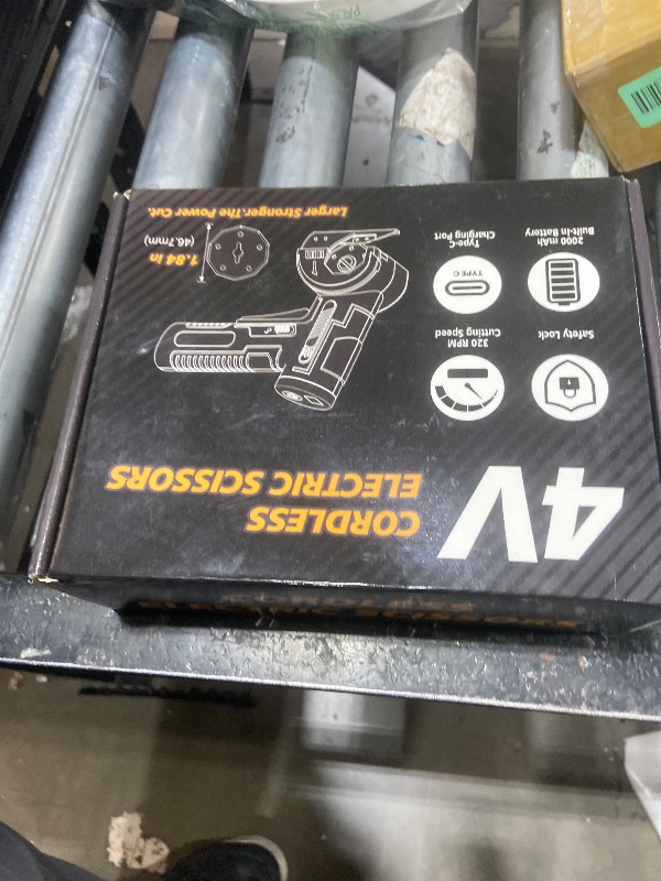 Photo 1 of 2026 Upgrade Cordless Electric Scissors, Oversized Tungsten Steel Blade & Wider Opening, 1/3" Max Cut, 320RPM?Dual-Side Safety Lock, 3-Speed & LED Display, Powerful Rotary Cutter for Cardboard - Green