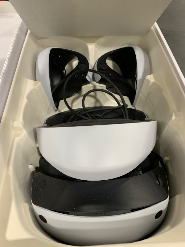 Photo 1 of PlayStation VR2 (PSVR2)