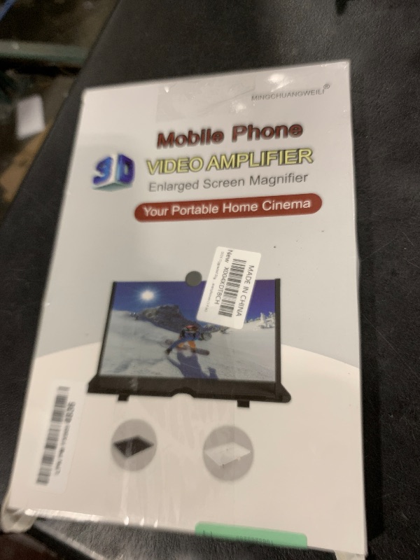 Photo 1 of 2026 Upgraded Big Screen Phone Magnifier,3D HD Screen Amplifier with Foldable Stand, Portable Mobile Phone Magnifier Projector for Movies & Gaming, Universal Compatible with All Smartphones (14 in)