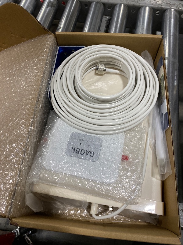 Photo 1 of 2026 Latest Verizon Cell Phone Signal Booster Verizon Signal Booster Cell Phone Booster 5G 4G LTE Band 13 Cellular Booster Straight Talk Signal Amplifier Cell Extender Cell Booster for Home