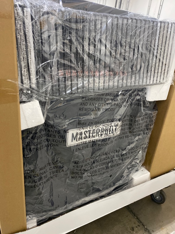 Photo 1 of Masterbuilt MB20040221 Gravity Series 800 Digital Charcoal Griddle + Grill + Smoker in Black