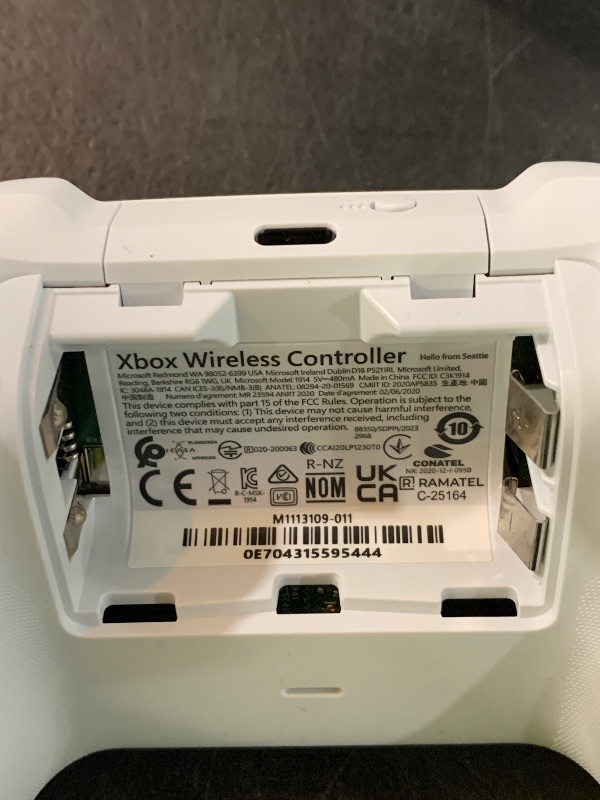 Photo 1 of Xbox Series S - All Digital Gaming Console - 512GB SSD - Includes Wireless Controller - 120FPS (Renewed Premium)