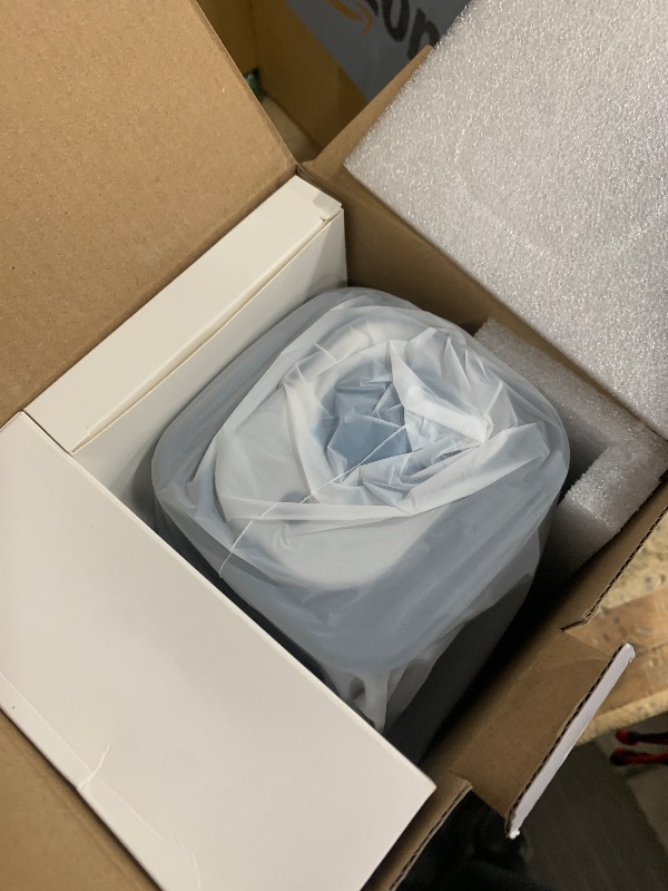 Photo 1 of ?Auto Focus &1080P?Alwtniet Mini Portable Projector, 4k Support Smart Proyector with Wifi and Bluetooth For Outdoor, 5W Speaker, Built in Apps,Home Theater, Bluetooth Movie Projector (Black)