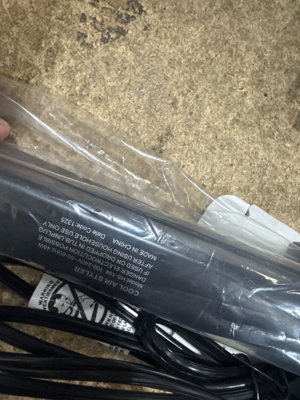 Photo 1 of ***(PARTS ONLY/ MAJOR DAMAGE/ NON FUNCTIONAL)***SKIMI Airflow Styler, Titanium Flat Iron Hair Straightener, Professional Curling Iron with Cooling Air Vents to Lock in Style, 5 Temps & Dual Voltage, Auto Off(Black & Champagne).