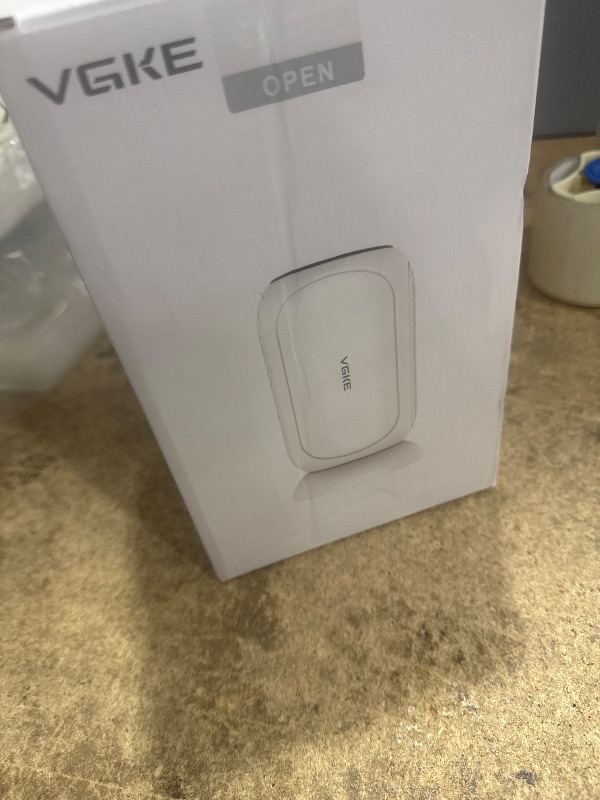 Photo 1 of ?3D TOF Auto Focus & Built-in Android TV 13.0?VGKE Mini Projector, Portable Projector with WiFi 6 and Bluetooth, 4K Support, Auto Keystone, Compatible with HDMI/USB/TV Stick for Home and Outdoor Use