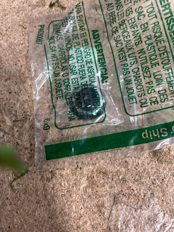 Photo 1 of 1.25 Inch Universal Stainless Steel Vehicle Hood Pins, Universal Bumper Quick Release Clips for Car, Push Button License Plate Lock - 8 PCS (Black) only 1 piece