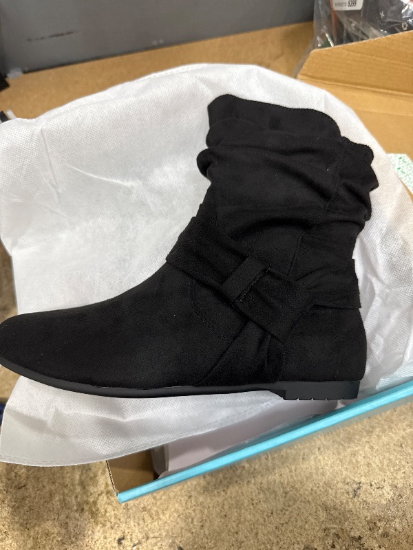 Photo 1 of  Vepose Women's Slouch Ankle Flat Boots Fashion Short Low Heel Zipper 939A Booties
