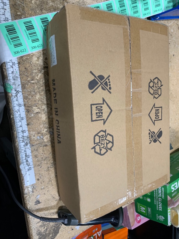 Photo 1 of ***POSSIBLY FOR PARTS & MISSING PIECES **** BIEOCUR 3-Light Vintage Gold Chandelier,7.9in Farmhouse Round Pendant Light Fixture,Adjustable Ceiling Hanging Lighting with Clear Glass Shade for Kitchen Island,Hallway,Entryway,Dining Room