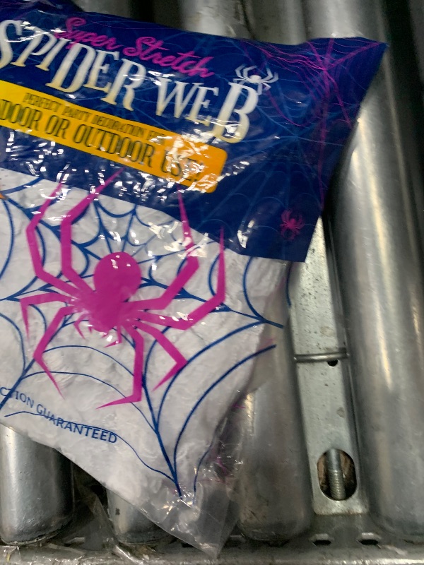 Photo 1 of 1000 sqft Spider Webs Halloween Decorations with 77 Fake Spiders, Super Stretch Cobwebs for Halloween Indoor and Outdoor Decor