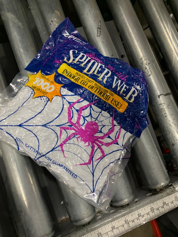 Photo 1 of 1000 sqft Spider Webs Halloween Decorations with 77 Fake Spiders, Super Stretch Cobwebs for Halloween Indoor and Outdoor Decor