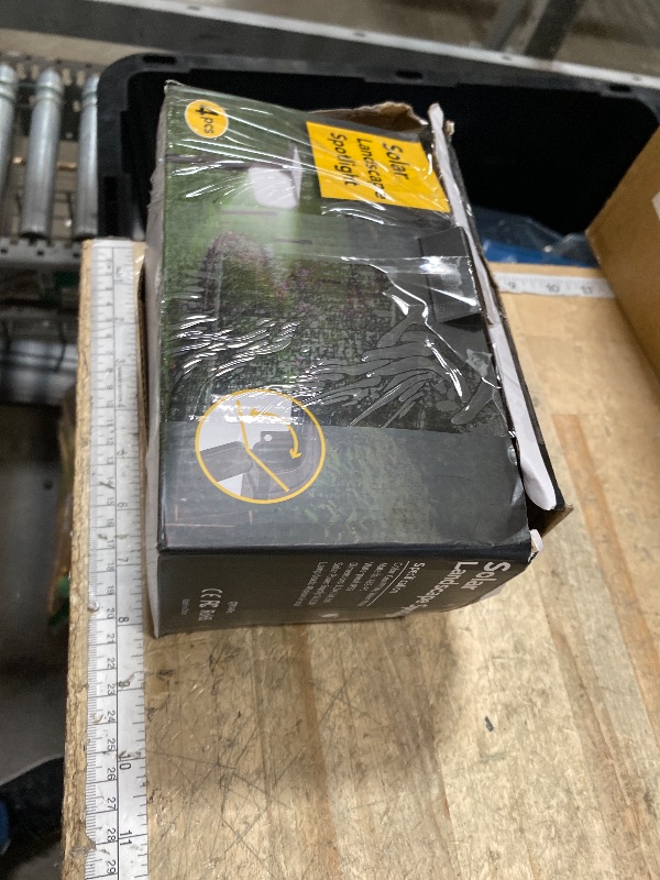 Photo 1 of ********MISSING THE BALL JOINTS**********
LEREKAM Solar Spot Lights Outdoor,IP65 Waterproof 40 LEDs Landscape Spotlights,USB & Solar Powered Wall Lights,3 Modes Outdoor Solar Garden Lights for Yard Porch 4 Pack