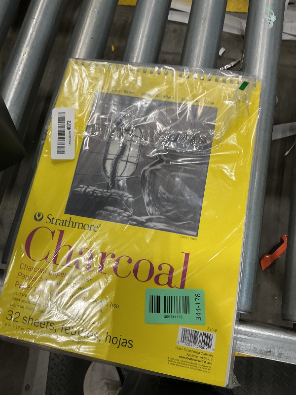 Photo 1 of *USED*
Strathmore 300 Series Charcoal Paper Pad, Top Wire Bound, 9x12 inches, 32 Sheets (64lb/95g) - Artist Paper for Adults and Students - Charcoal and Pastel