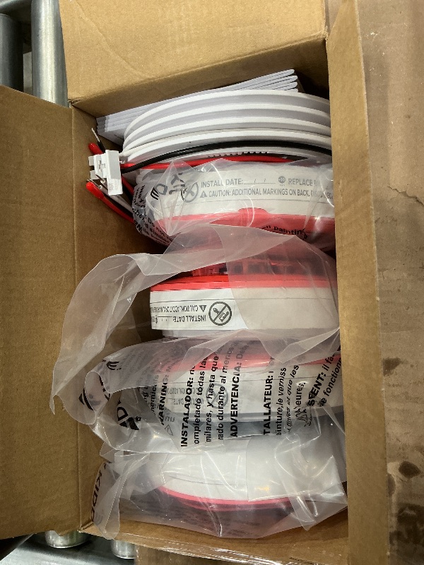 Photo 1 of Kidde Hardwired Smoke Detector, 10-Year Battery Backup, Interconnectable, LED Warning Light Indicators, 4 Pack