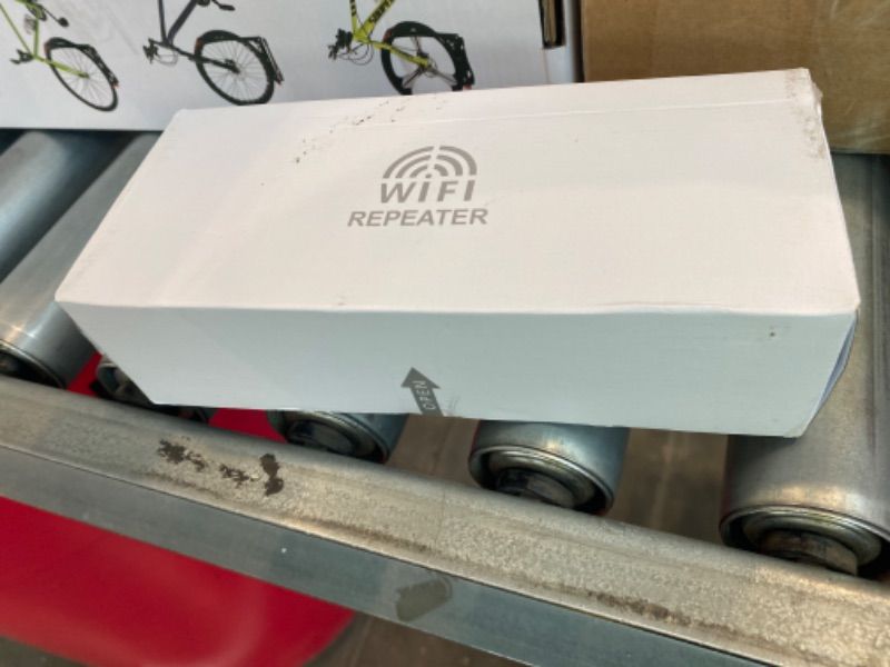 Photo 1 of *USED*
WiFi Extender Signal Booster, 2025 WiFi Extender AC1200Mbps Dual Band (5.8GHz/2.4GHz), WiFi Booster with Ethernet Port for Home Covers up to 10000 Sq.ft, Compatible with More Devices