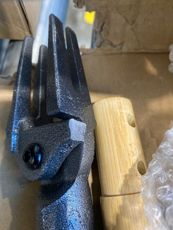 Photo 1 of ***MAJOR DAMAGE*** Bellajoyz  Puller, Stand Up Weed Puller Tool with Long Handle & 4-Claw Steel Head, 3-Sectioal Pole Design, Garden Hand Weeding Tool - Easily Remove Weeds Without Bending, Pulling,or Kneeling