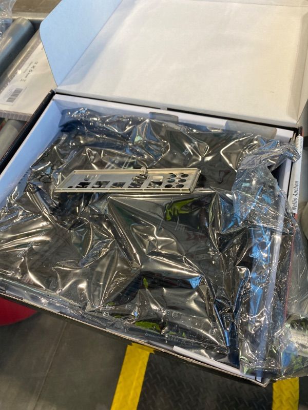 Photo 1 of *See Clerk Notes*
MSI B550-A PRO ProSeries Motherboard (AMD Ryzen 5000, AM4, DDR4, PCIe 4.0, SATA 6Gb/s, M.2, USB 3.2 Gen 2, HDMI/DP, ATX)