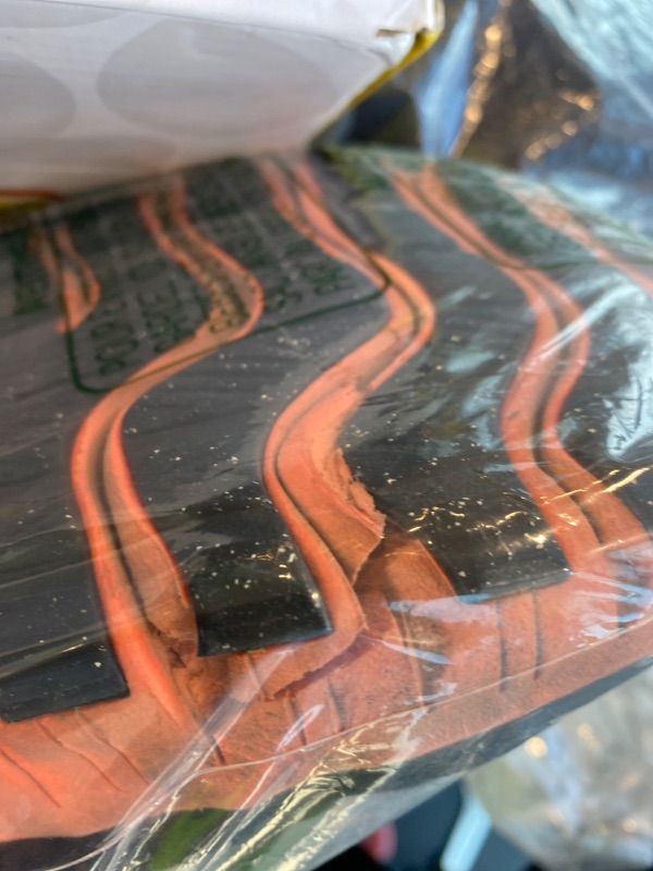 Photo 1 of ***MINOR DAMAGE*** Nike Free Metcon 6 Men's Workout Shoes (FJ7127-004, Black/Hyper Orange/Hyper Crimson) Size 12