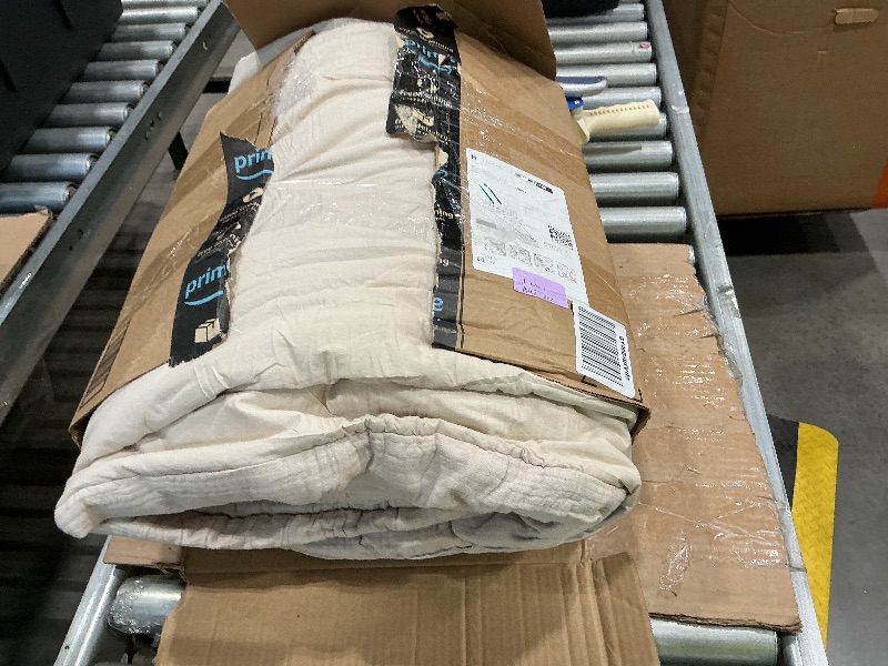 Photo 1 of PHF Cotton Muslin Comforter Set King Size, Ultra Soft, Breathable & Lightweight All-Season Bedding, Filling: 100% Polyester, 3 Pieces with 1 Comforter 104"x90" and 2 Pillow Shams 20"x36", Natural