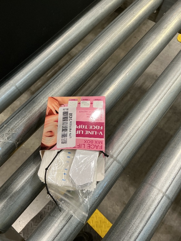 Photo 1 of 160PCS Face Tape Neck Tape Neck Tape Lifting Invisible With String, Silicone Anti Wrinkle Facial Patches V-Shaped Instantly for Facial Wrinkles, for Dounle Chin Forehead Skin Firming