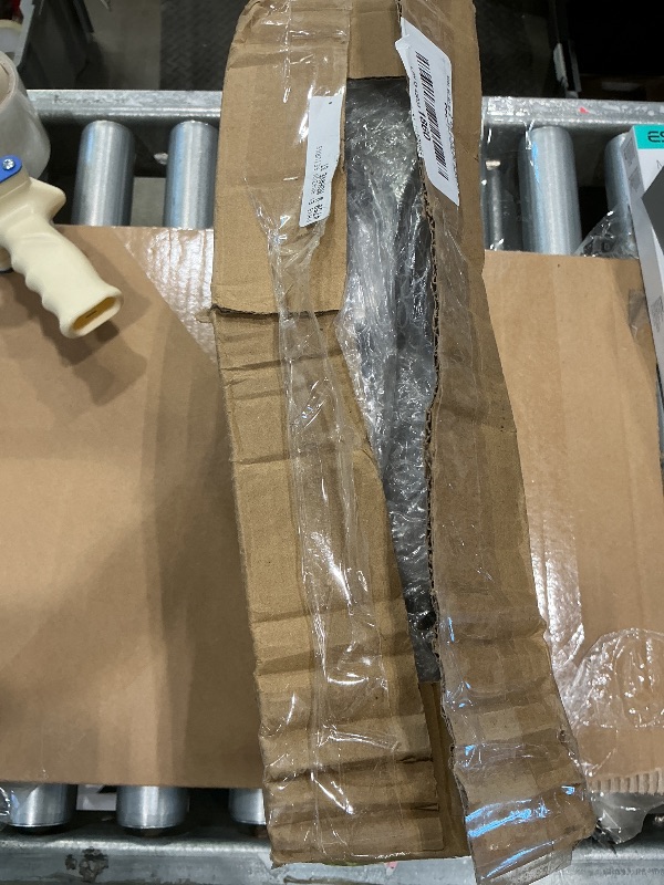 Photo 1 of [200 Pack] 9oz Clear Plastic Cups with Silver Rimmed Sturdy & Food Safe Disposable Wine Glasses Party Wedding Disposable Drinking Cups Plastic Cocktail Glasses for Wine, Juice & Cold Beverages