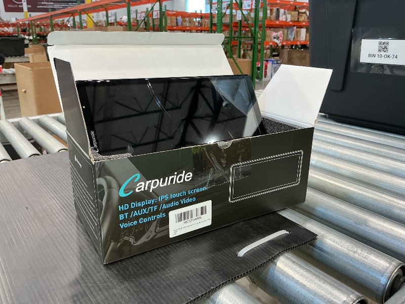Photo 1 of * crack on screen*Carpuride 4K W903 Portable Wireless Carplay & Android Auto with Dash Cam - 9.3" HD IPS Screen, 4K Front Camera, Loop Recording, Bluetooth, Mirror Link, GPS, Siri, Dashboard Mounted
