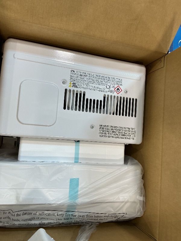 Photo 1 of *Factory Sealed*
Midea 8,000 BTU U Shaped Smart Inverter Window Air Conditioner - Cools 350 Sq Ft, Ultra Quiet with Open Window Flexibility - Alexa/Google Assistant Compatible - 37% Energy Savings, Remote (Updated)