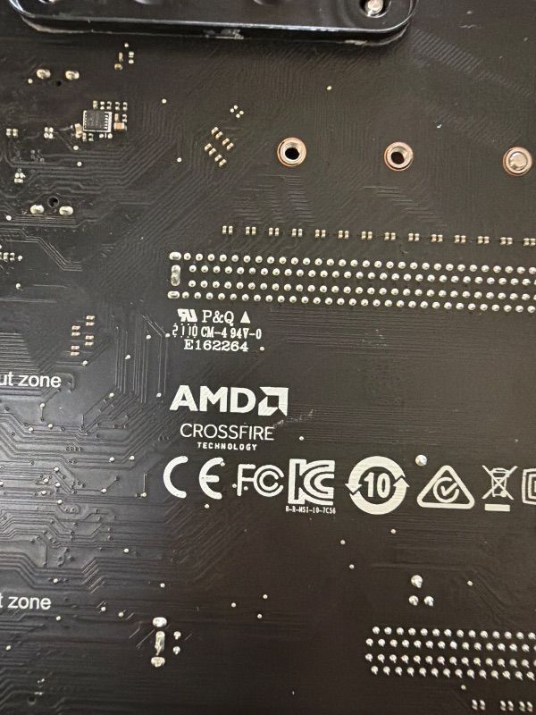 Photo 1 of *USED*
MSI MPG B550 Gaming Plus V1 Gaming Motherboard (AMD Ryzen 5000, AM4, DDR4, PCIe 4.0, SATA 6Gb/s, M.2, USB 3.2 Gen 2, HDMI/DP, ATX)