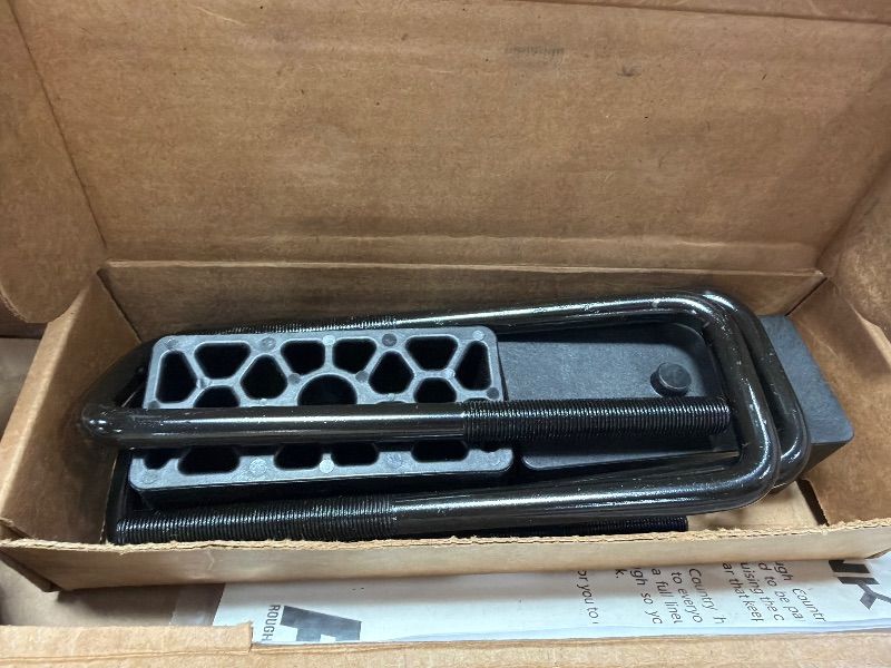 Photo 1 of ***SEE NOTES*** PARTIAL SET 
Rough Country 3.5" Bolt-On Lift Kit w/N3 Struts for 2005-2023 Tacoma - 74231RED