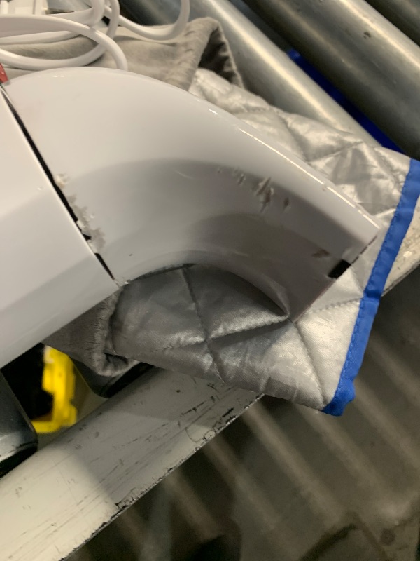 Photo 1 of ***(MAJOR DAMAGE)***MASTEAM Handheld Steamer for Clothes Wrinkle Removes,Garment Steamer for Hat,1.5lbs Lightly,40s Fast Heat-up,8 FT Power Cord,800W, for Home and Travel with Automatic Shut-Off Safety Protection (White)