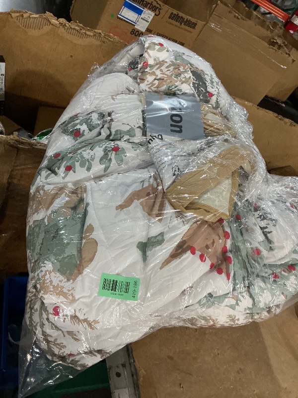 Photo 1 of ***MISSING PARTS***
Chumerry Merry Christmas Comforter Queen Deer Forest Bedding Set Green Christmas Tree Elk Xmas Theme White Snowflake Winter Comforter Set