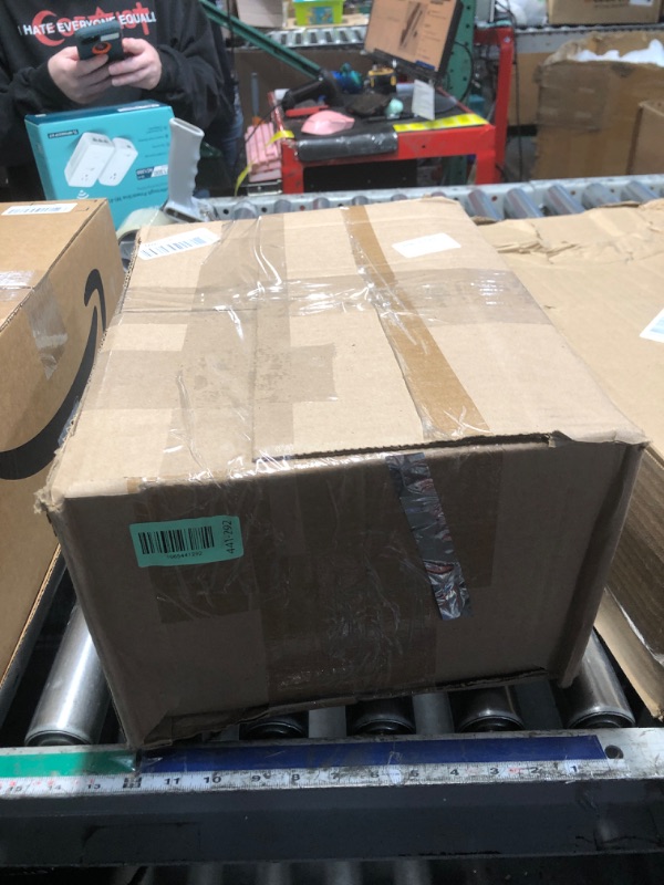 Photo 1 of ***PARTIAL SET - PRICE ADJUSTED***Cambro Midnight Blue CamSquares Container, 12 Quart -- 6 per case.